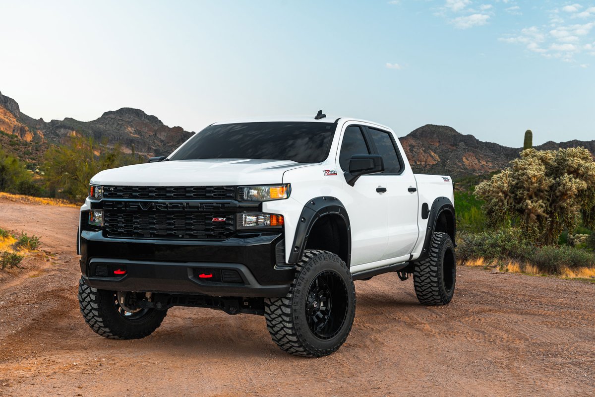 Chevrolet Silverado 1500 LTD Fender Flares - Rough Country - Defender - White Sands - 2022+